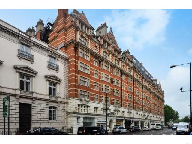 6 bed flat to rent in Parkside.. - 2