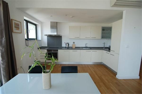 2 bedroom Apartment For Sale: Kings.. - 2