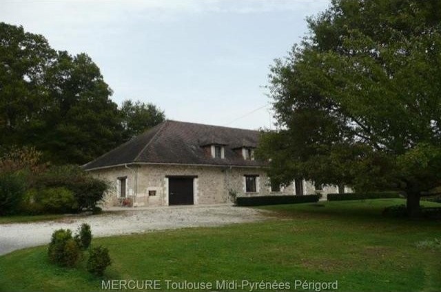 8 bedroom Character For Sale: 24000.. - 2