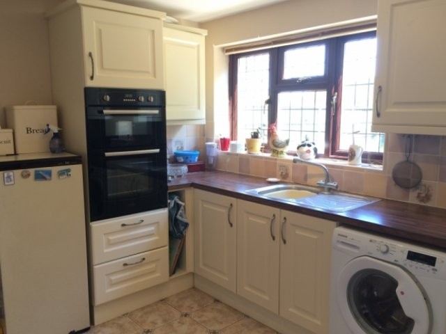 Detached, Three Bedroom Family Home.. - 2