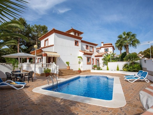 4 Bed Villa on Campoamor Golf Course - 2
