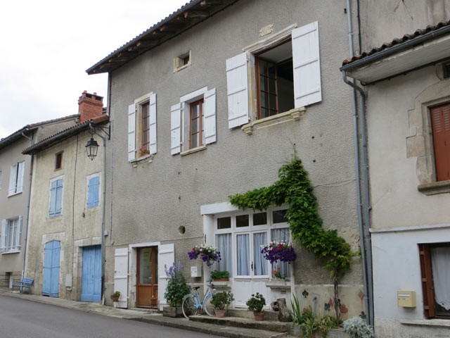 Exceptional 4-Bedroomed Village House.. - 2