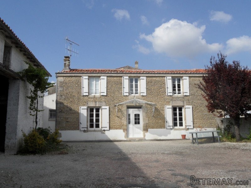 Stone House For Sale Aulnay - 2