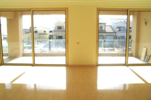 T2 WITH POOL IN BURGAU - 2