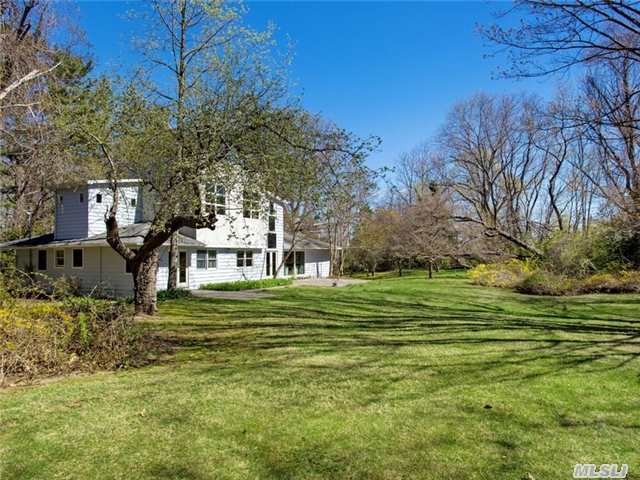 19 Hilldale Ln Sands Point, NY 11050 - 2