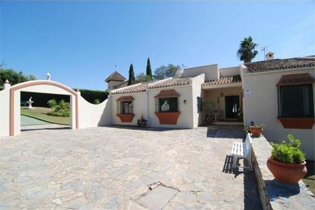 4 bedroom Detached Villa For Sale:..