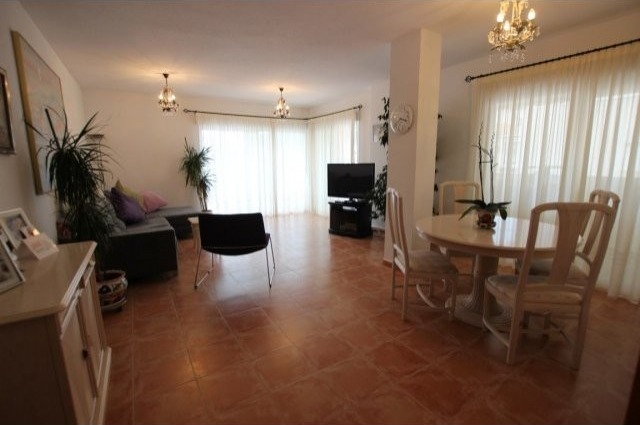 Apartment for sale in Albir - 2