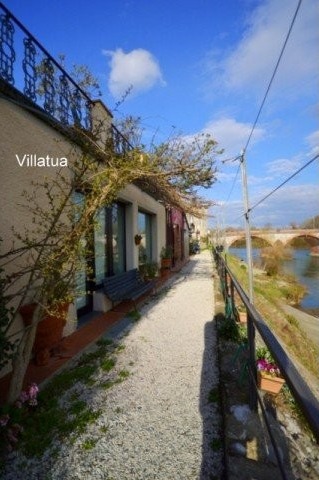 Villa - For Sale - Lucca centre &..