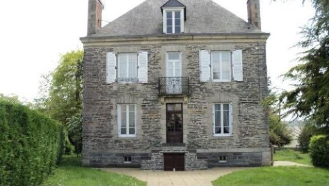 Imposing Maison de Maitre - 2