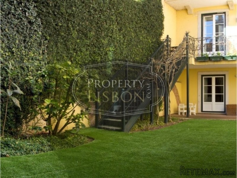 T4 Duplex Lisbon Apartment in..