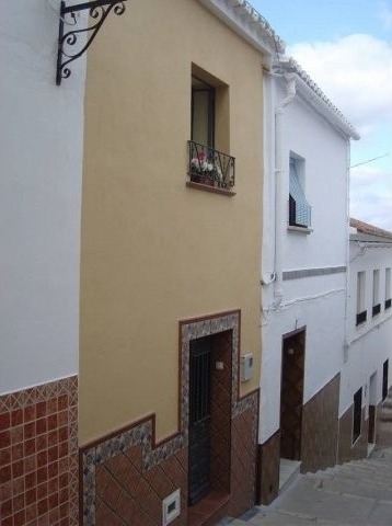 Town House - Ready to move into..
