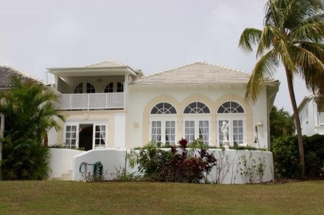 2 bedroom Property For Sale: Royal..