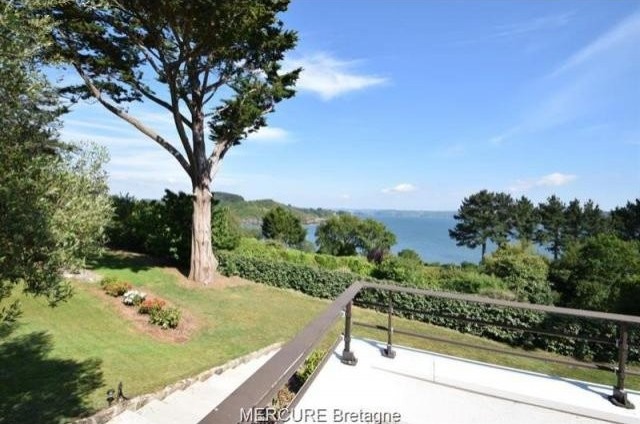 2 bedroom House For Sale: 29460 CROZON - 2
