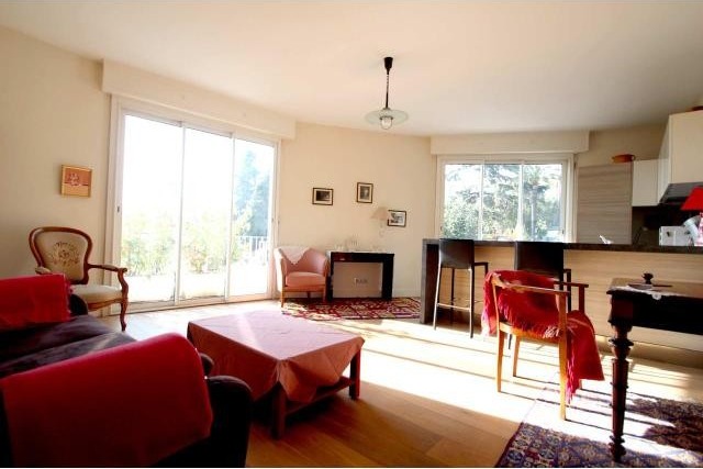 Two bed renovation in Cimiez