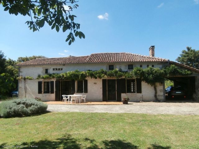 Lovely renovated 5 bedroom property..