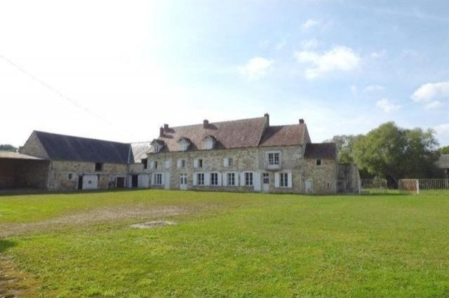 7 bedroom Character For Sale: 02600..