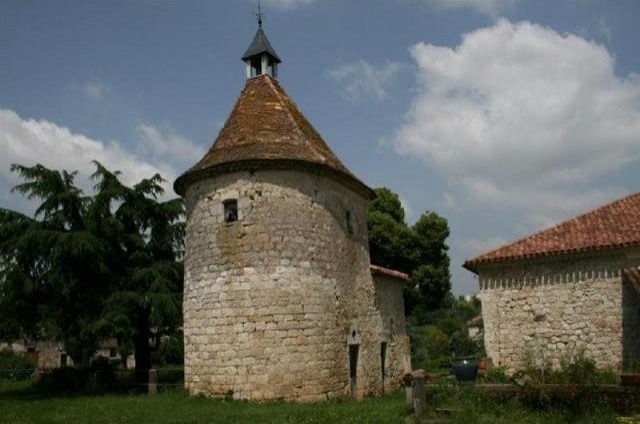 6 bedroom Castle For Sale: 47000.. - 2