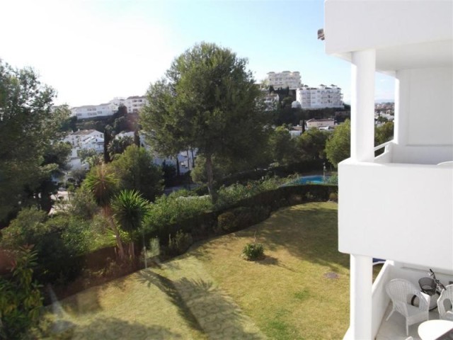 2 Bed Apartment for sale in Miraflores - 2