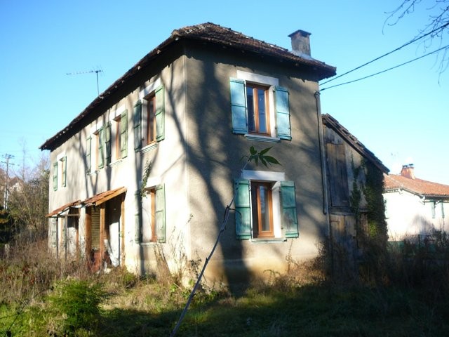 3 Bed House & Barn In Nice Setting - 2