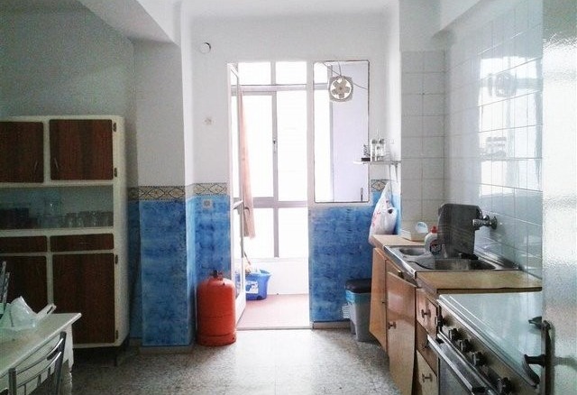 Apartment - Very spacious 4 bedroom.. - 2