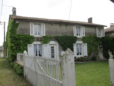 Detached Character Stone Property With..