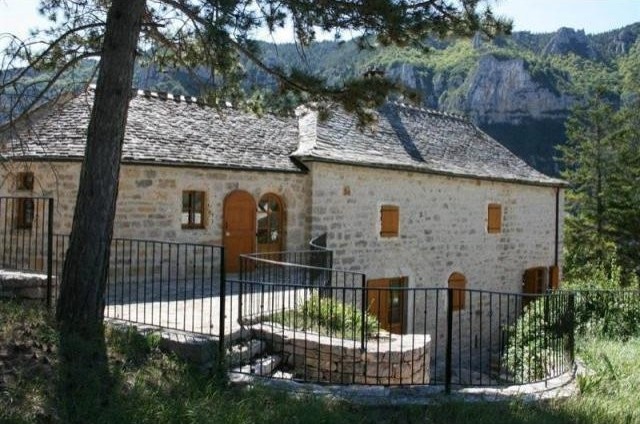 Castle For Sale: 48210 SAINT ENEMIE