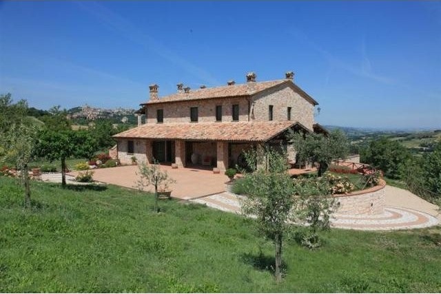 8 bedroom House For Sale: Todi, Umbria.. - 2