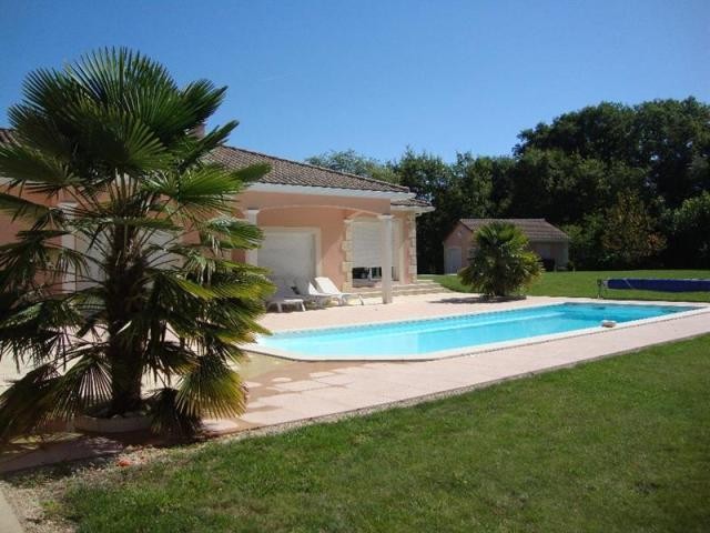 4 bedroom Villa For Sale: 86240.. - 2