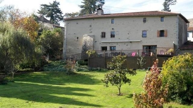 6 bedroom Character For Sale: 63160.. - 2