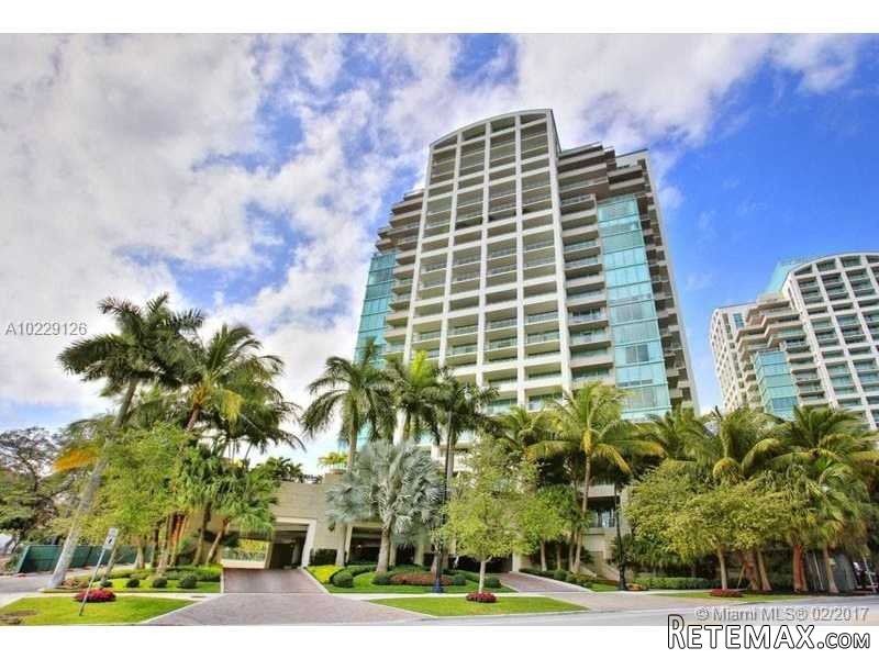 2 bedroom Flat For Sale: 3400 SW 27 Ave..