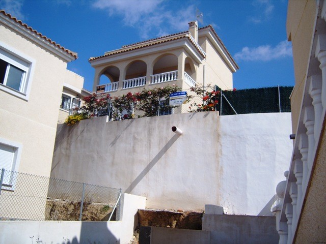 3 Bedroom Detached Villa In Campoverde - 2