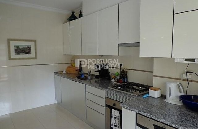 3 Bedroom Apartment in Central Lagos - 2
