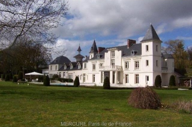 9 bedroom Character For Sale: 78550..
