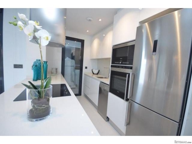 2 bedroom Apartment For Sale: 2 & 3.. - 2
