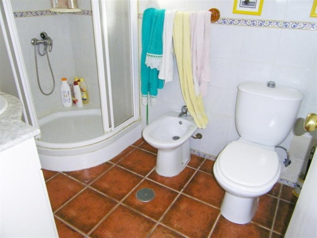 Villa - A cosy 2 bedroom, 1 bathroom.. - 2