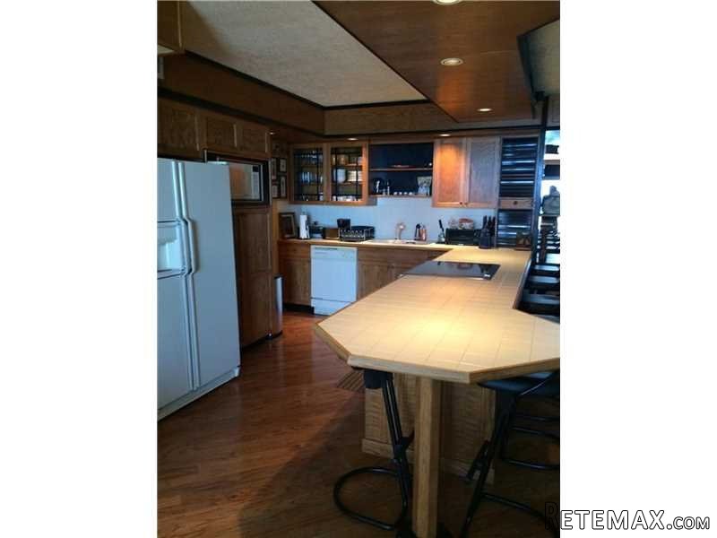 2 bedroom Flat For Sale: 177 Ocean Lane.. - 2