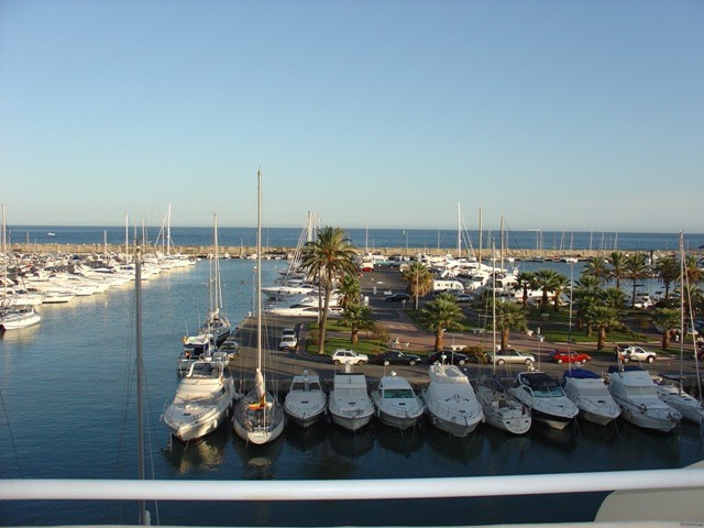 PENTHOUSE FOR SALE IN PUERTO MARINA