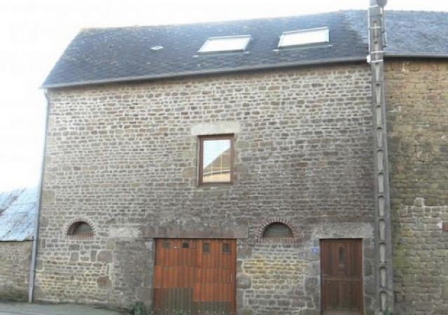 Barn To Restore, Very Good Potential