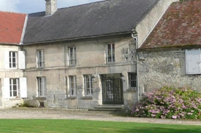 7 bedroom House For Sale: 60200 OISE - 2
