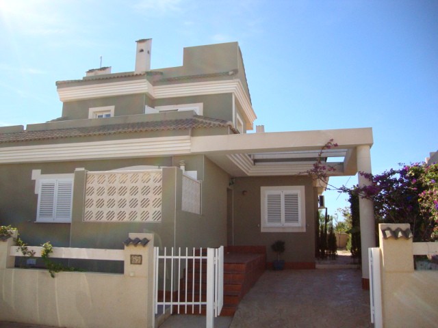 4 Bed House with Views