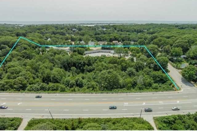 Commercial Property For Sale: Rhode..
