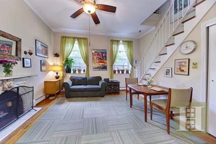 2 bedroom Apartment For Sale: 499..