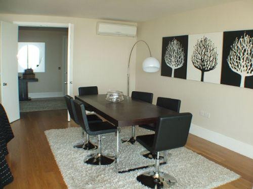 3 bedroom Apartment For Sale: Rock..