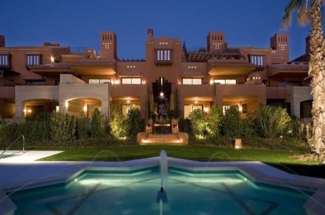 Apartment for sale in Guadalmina Baja..