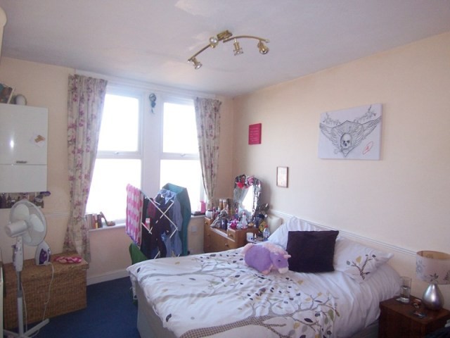1 bedroom flat in SHEERNESS - 2