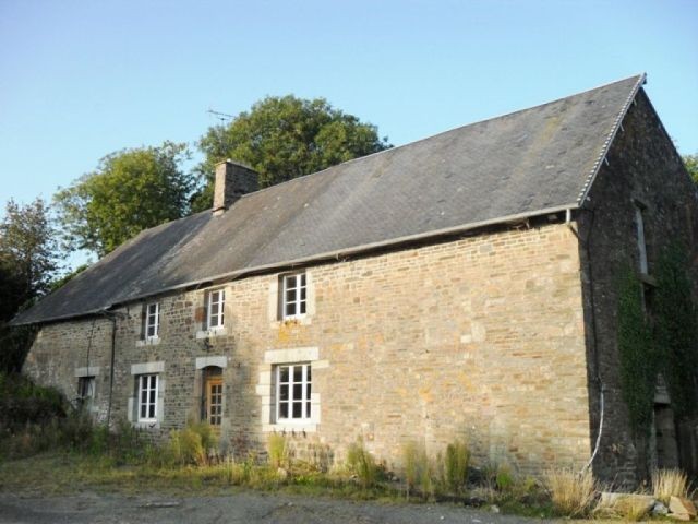 Stone Farmhouse, 2 Large Stone..