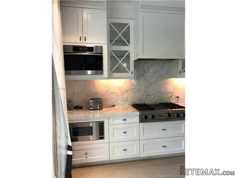 4 bedroom House For Sale: 355 Harbor Ct - 2