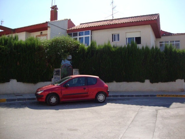 4 Bedrooms - Semi Detached - Alicante -..