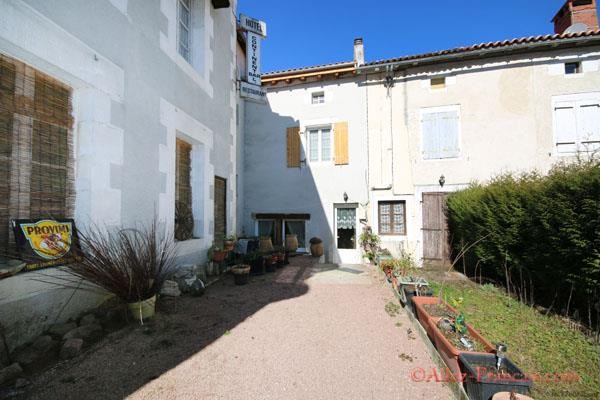 Piegut-Pluviers (24) - Renovated, 2 bed.. - 2