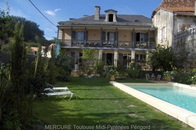 8 bedroom House For Sale: 24000 DORDOGNE